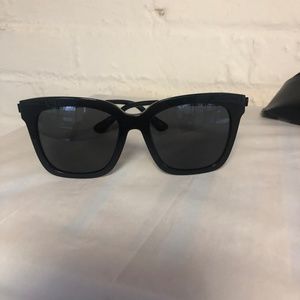DIFF Eyewear Bella Oversized Sunglasses